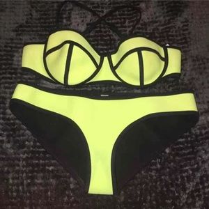 Triangl bikini